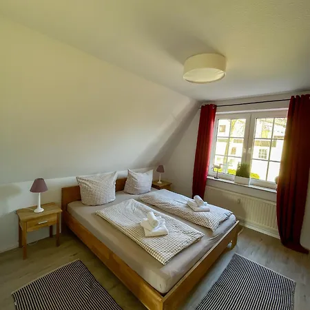 Rosenhof Whg. 4 *